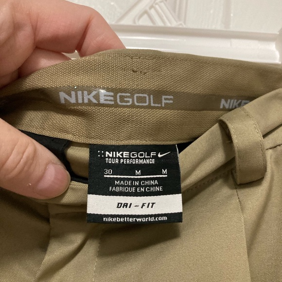 Nike Golf Tour Performance Men's Dry Fit Tan Shorts - Picture 2 of 9